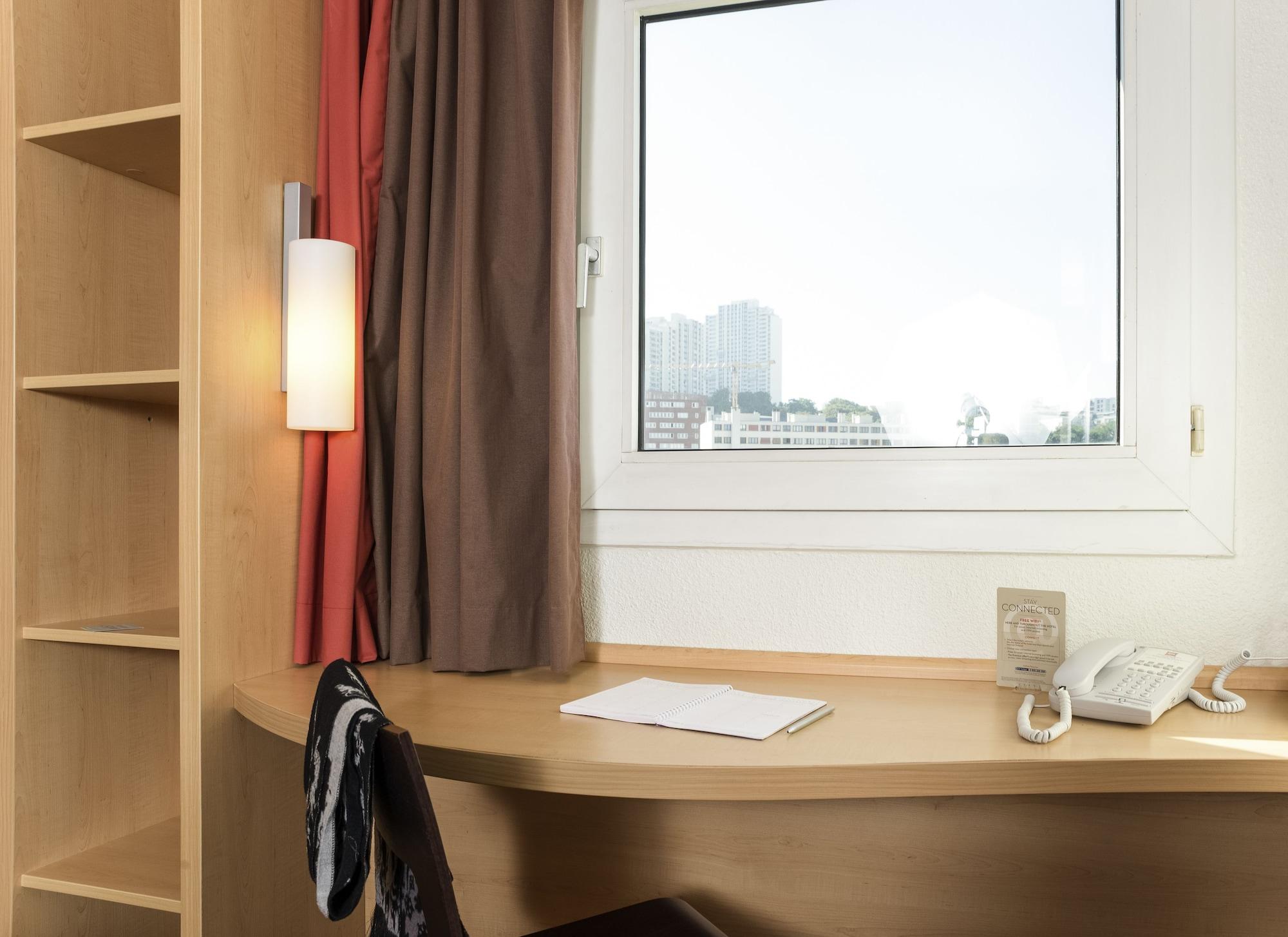 Ibis Issy Les Moulineaux "Val De Seine" Hotel Екстериор снимка