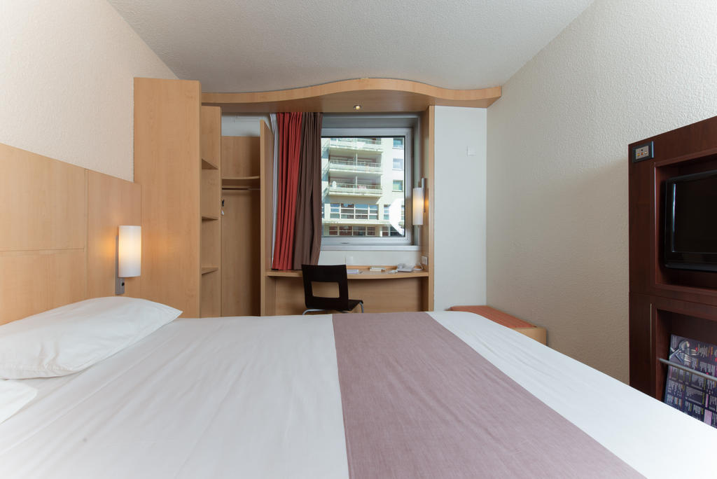 Ibis Issy Les Moulineaux "Val De Seine" Hotel Стая снимка